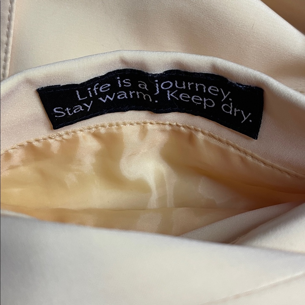 Gallery Light Yellow Hooded Utility Jacket.  Size Medium - Picture 4 of 6